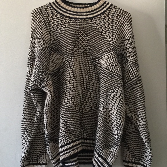 Generra Collection Sweater - Picture 1 of 3
